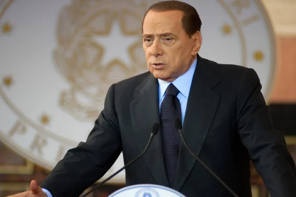 Silvio Berlusconi steps up Italy presidential campaign